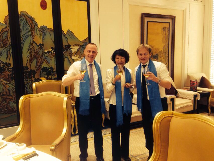 ���ҽӴ�������ȫ��FABU��ݰ����˾��������̸��