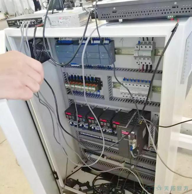 SINAMICS V90 �ڲ�ѹ���е�Ӧ��