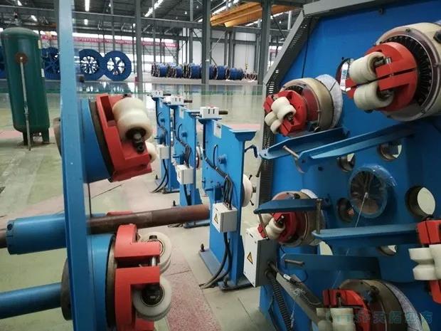 Êý×Ö»¯Ê±´ú£¬£¬£¬£¬¿´ÏßÀÂÐÐÒµÔõÑù½¨ÉèÊý×Ö»¯¹¤³§ Êý×Ö»¯Ê±´ú£¬£¬£¬£¬¿´ÏßÀÂÐÐÒµÔõÑù½¨ÉèÊý×Ö»¯¹¤³§